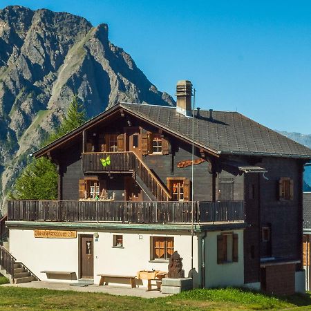 Gruppenhaus im Walliser Alpstyle Rosswald Exterior foto
